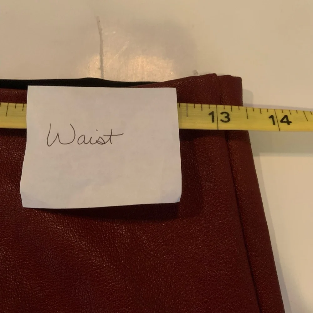 Commando Faux Leather Garnet Midi Skirt SK06 Control Waistband Size Large NWT - Picture 8 of 10